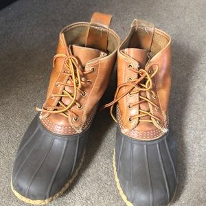 L.L. Bean boots . 6 inch Short style . Size 11